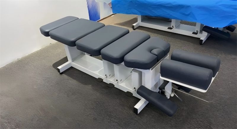 腳踩三節(jié)按摩床